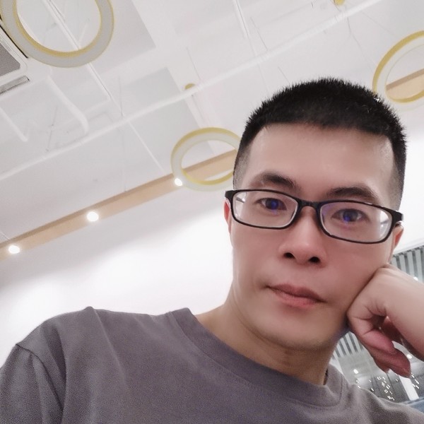 华云夏的照片