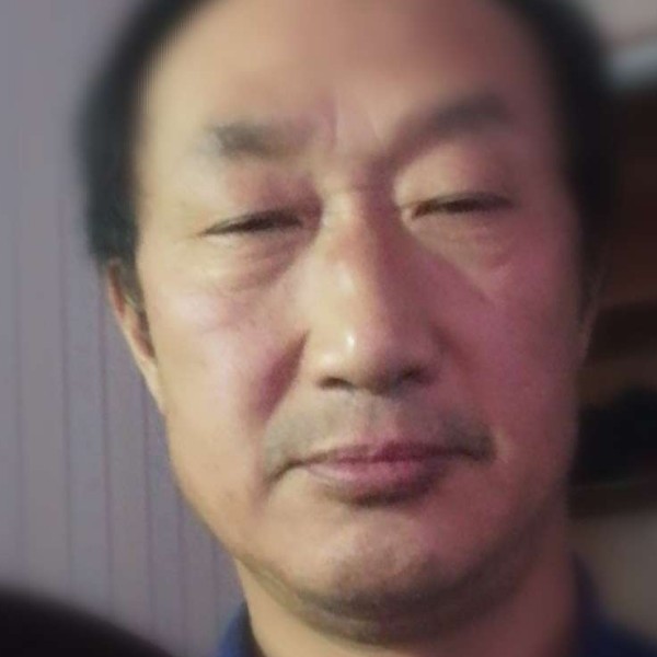 徐绵坤的照片