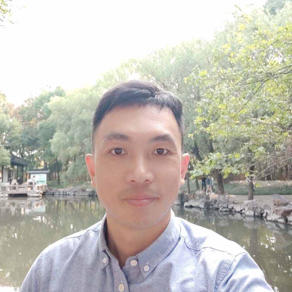 不解的深拥唇膏的照片