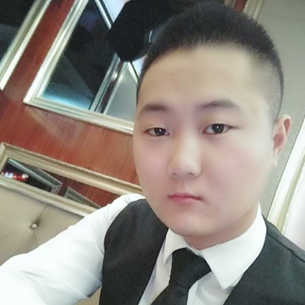 续哥哥的照片