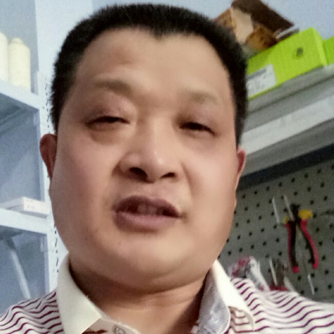 鼠人的照片