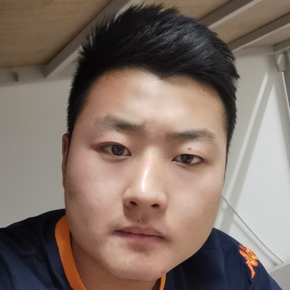 明亮停止微笑的照片