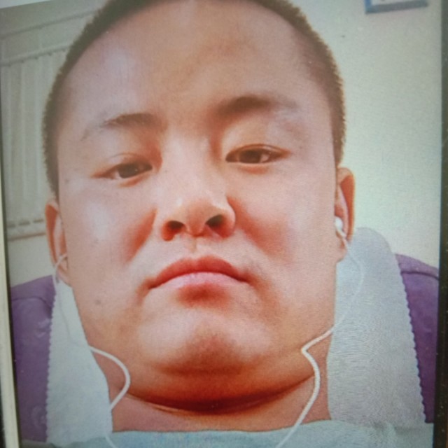 本着谈恋爱结婚来的照片
