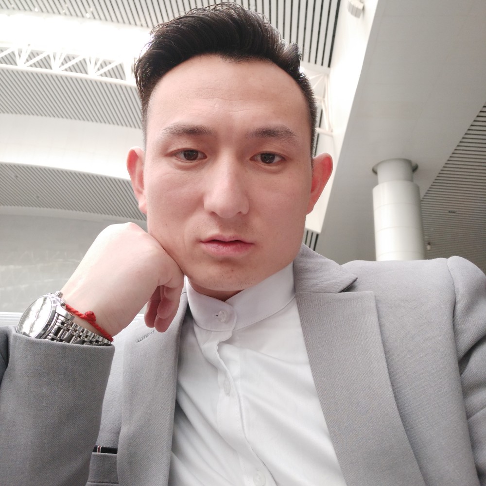 铂爵的照片