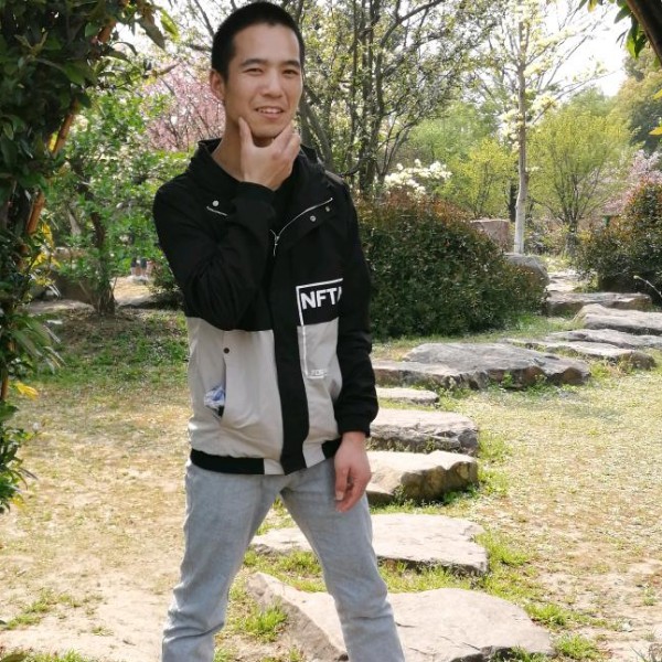 早晨扯强健的照片