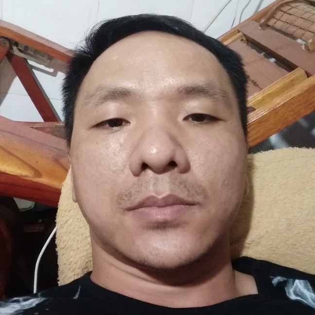 彪壮的凉面的照片