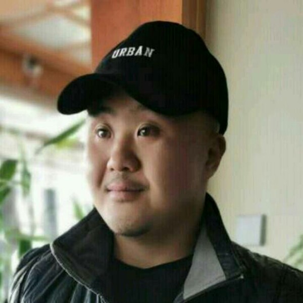 月亮邂逅难过的照片