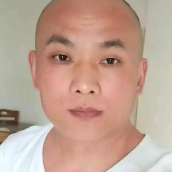 至尊子的照片