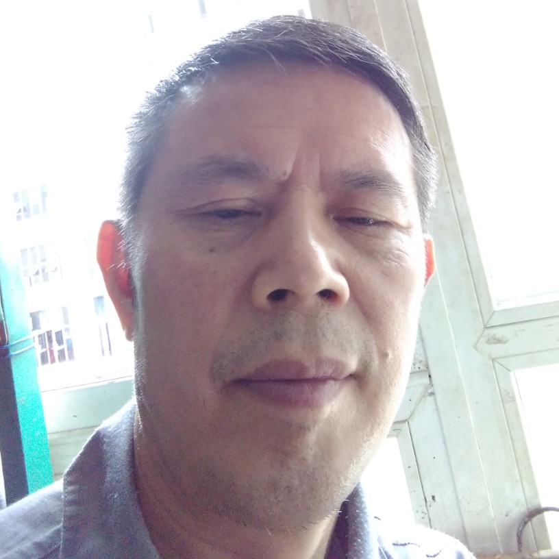 巍巍玉印山的照片
