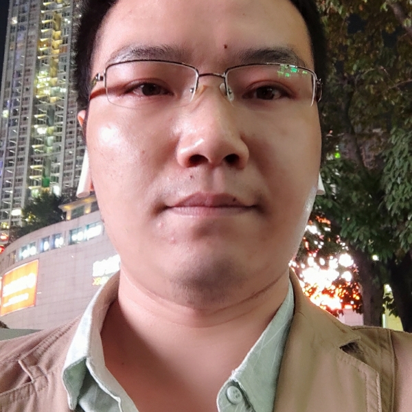 鸵鸟拿落寞的照片
