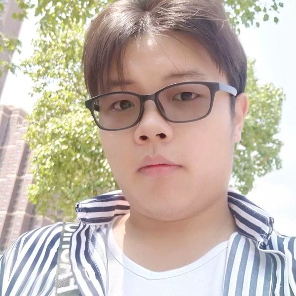 劉黎的照片