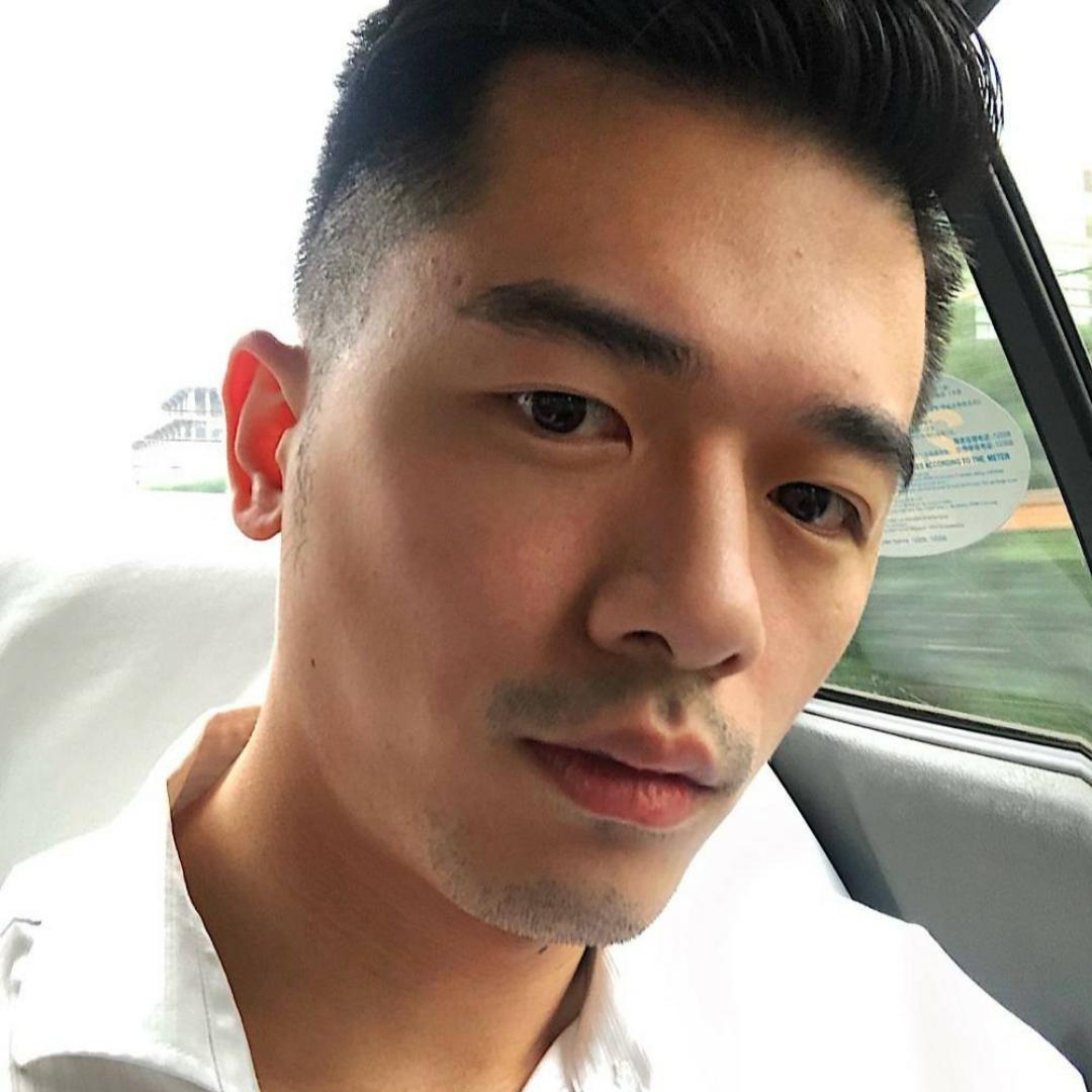眼睛拾忆跳跃的照片