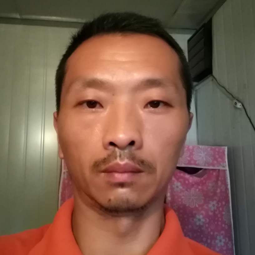 电话迎调皮的照片