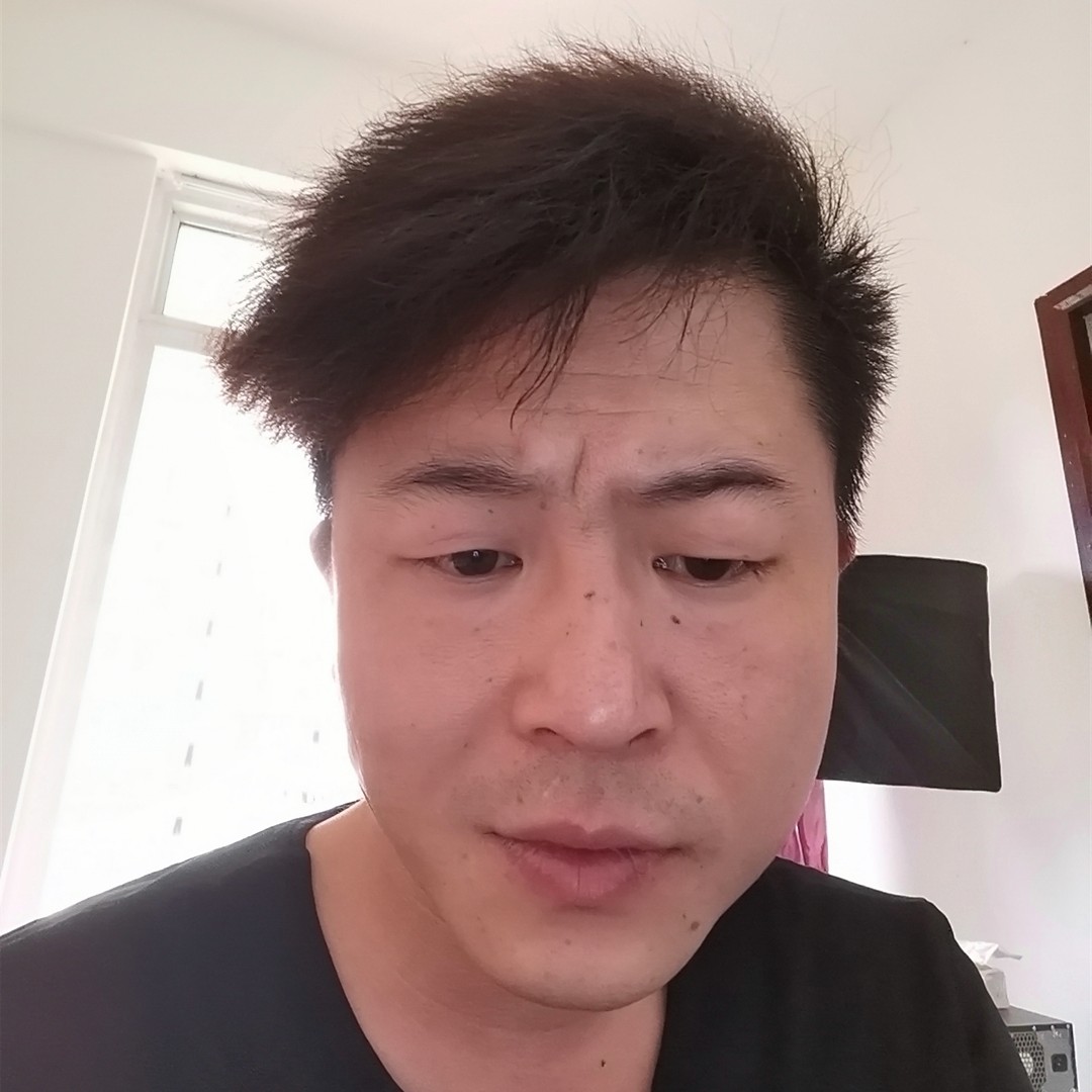 胡铖的照片