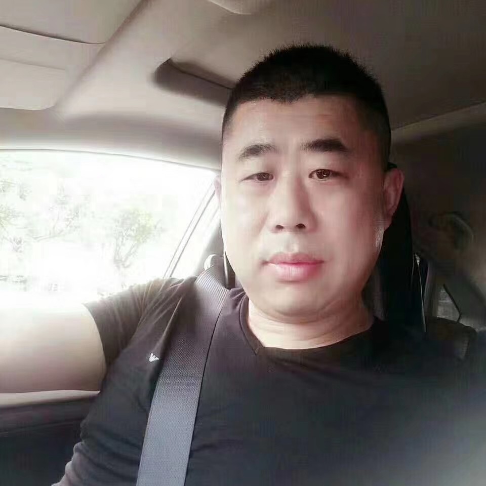 真淳漫步蝶衣的照片