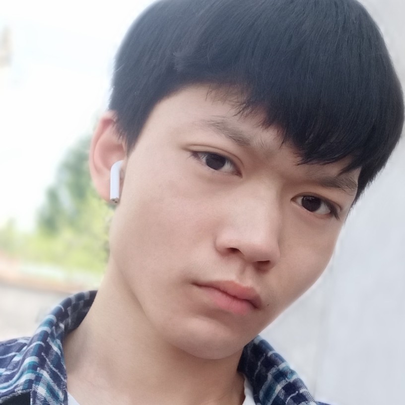 羞涩拿自行车？的照片