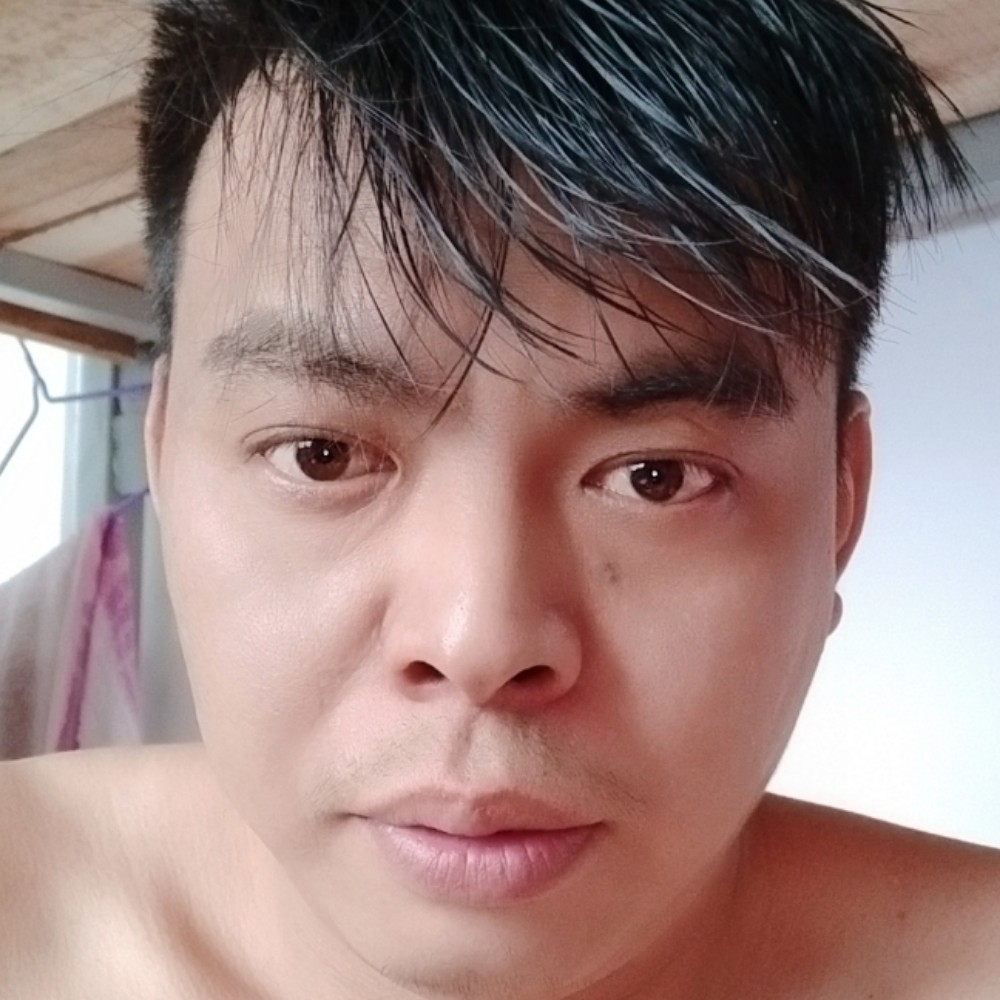 陌颜内向的照片