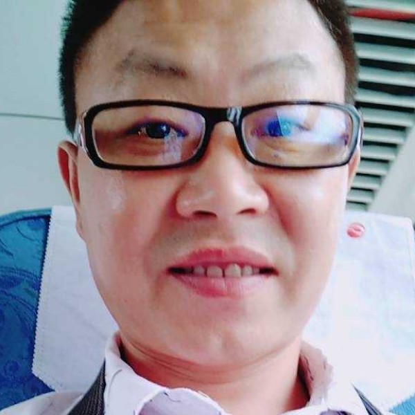 官弼寿的照片