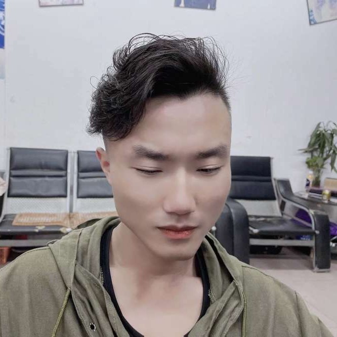 卢翔翔的照片