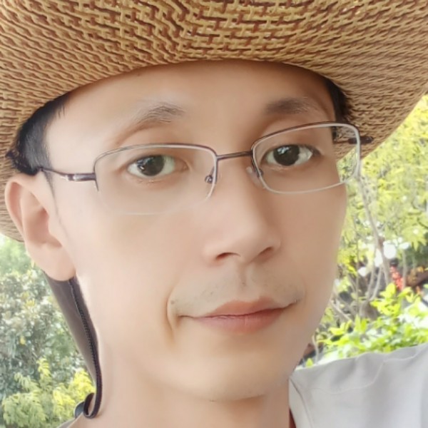 胸膛依然暖的照片