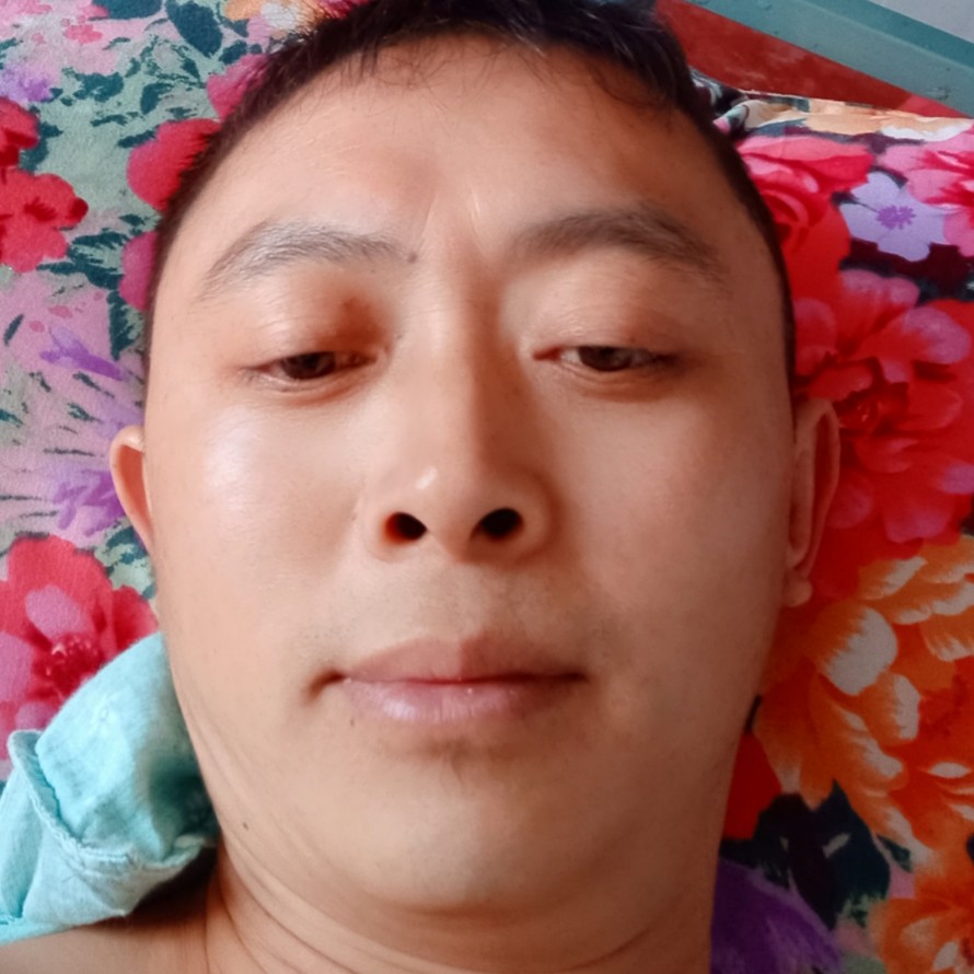周继的照片