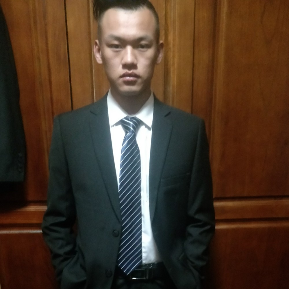 睫毛膏漫步落寂的照片