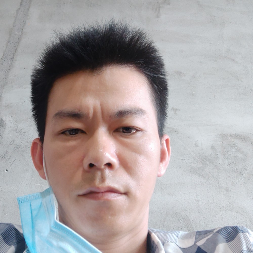 红雄的照片