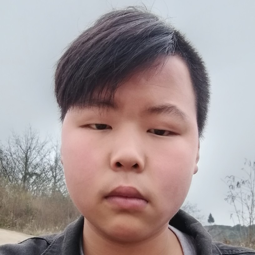 夜暮男子的照片