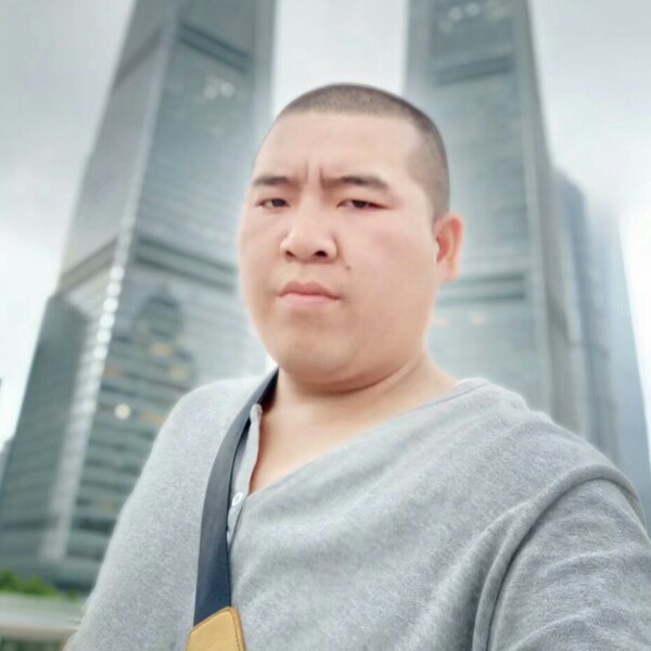 男人花阿的照片