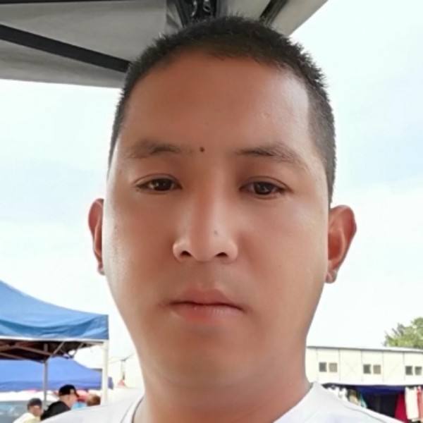 彼岸漫步平淡的照片
