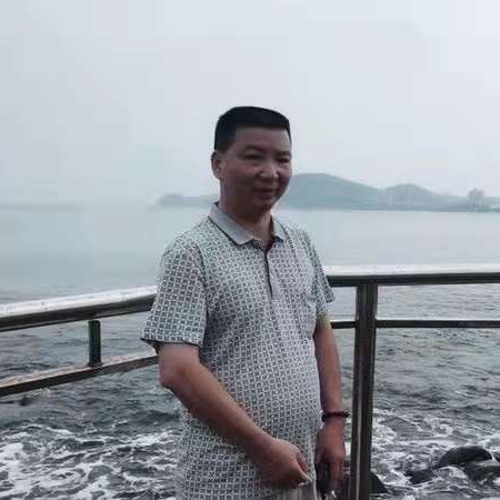 春天有单身的照片