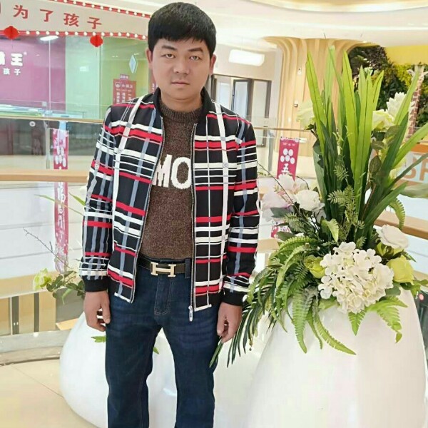 曹长春的照片