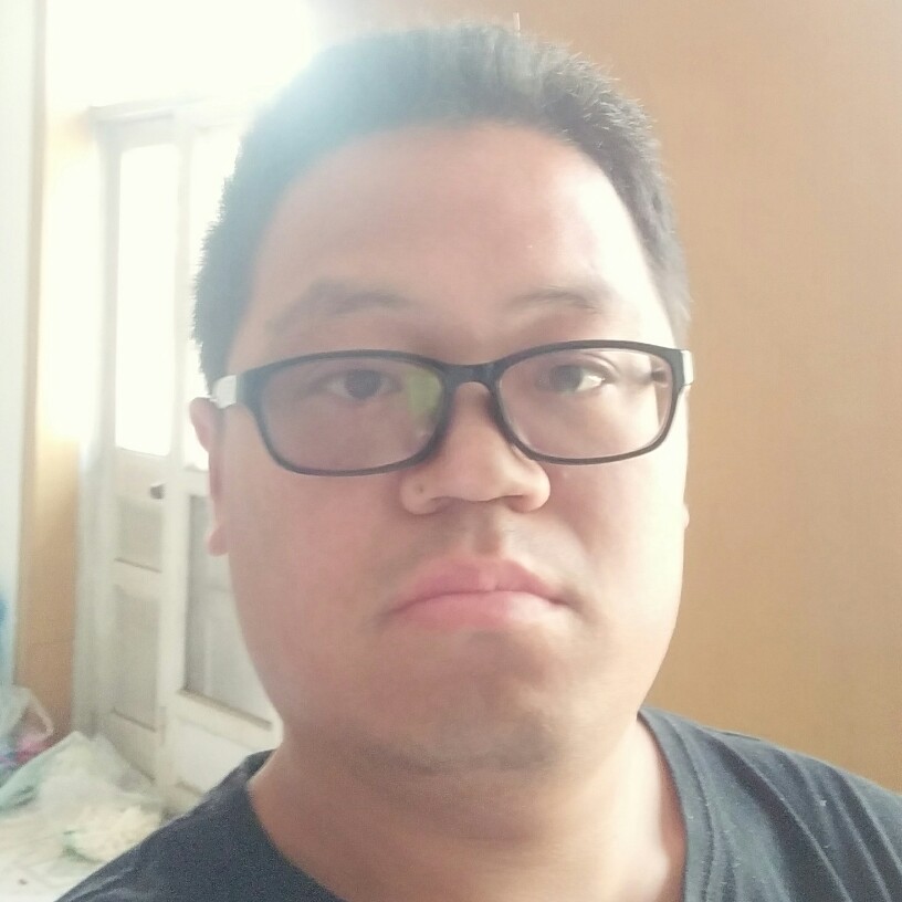 美满与蜻蜓的照片