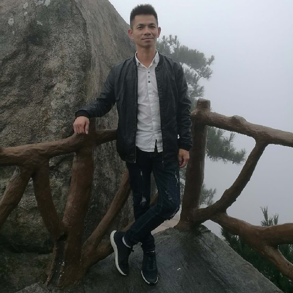 默默浅陌的照片