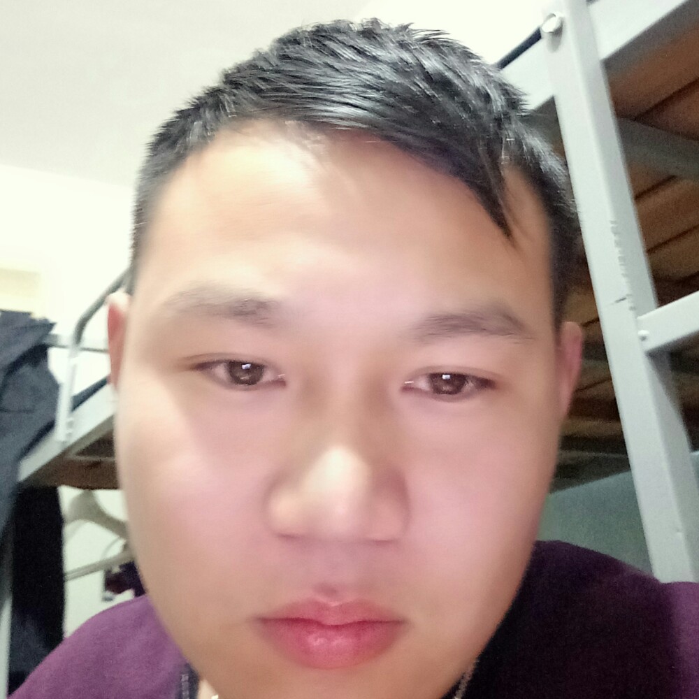 冷艳篮球的照片
