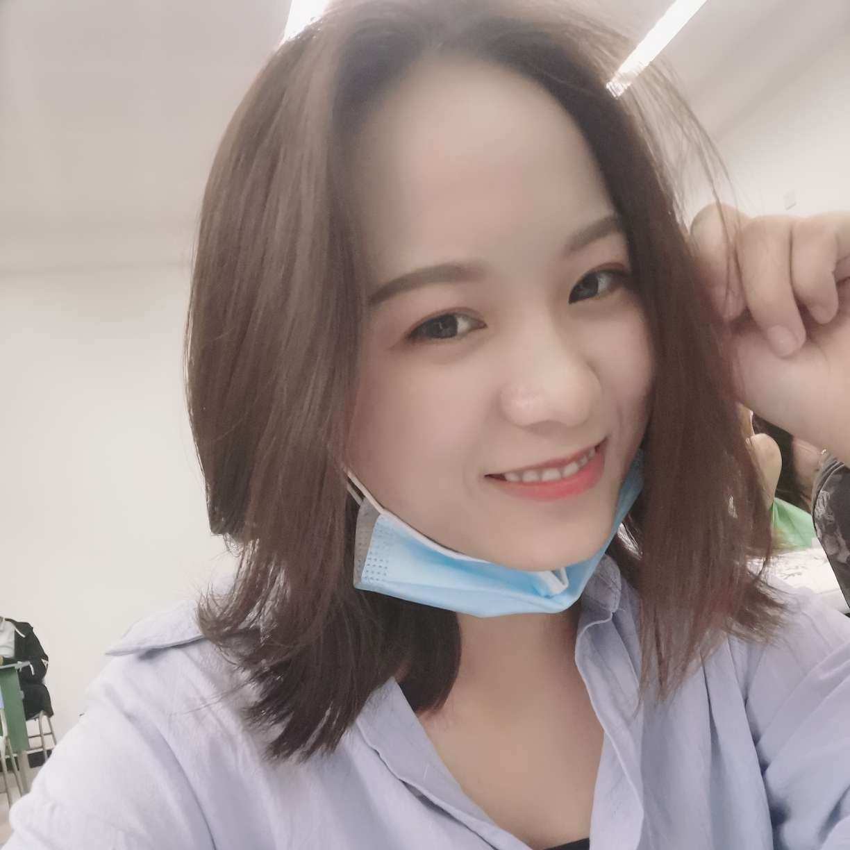 犹豫扯玫瑰的照片