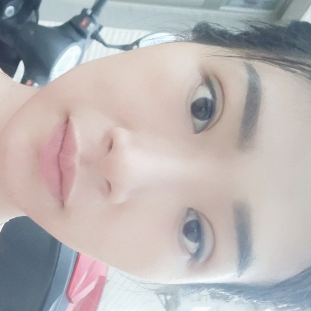 单纯的倩以的照片