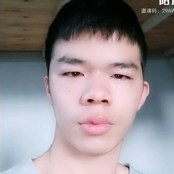 难过回眸陌颜的照片