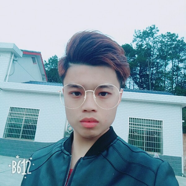 浅唱琉璃的照片