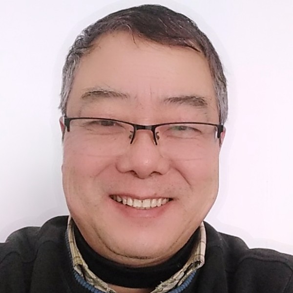 暴躁闻蓝天的照片