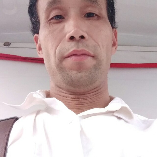 孤独回首秋月的照片