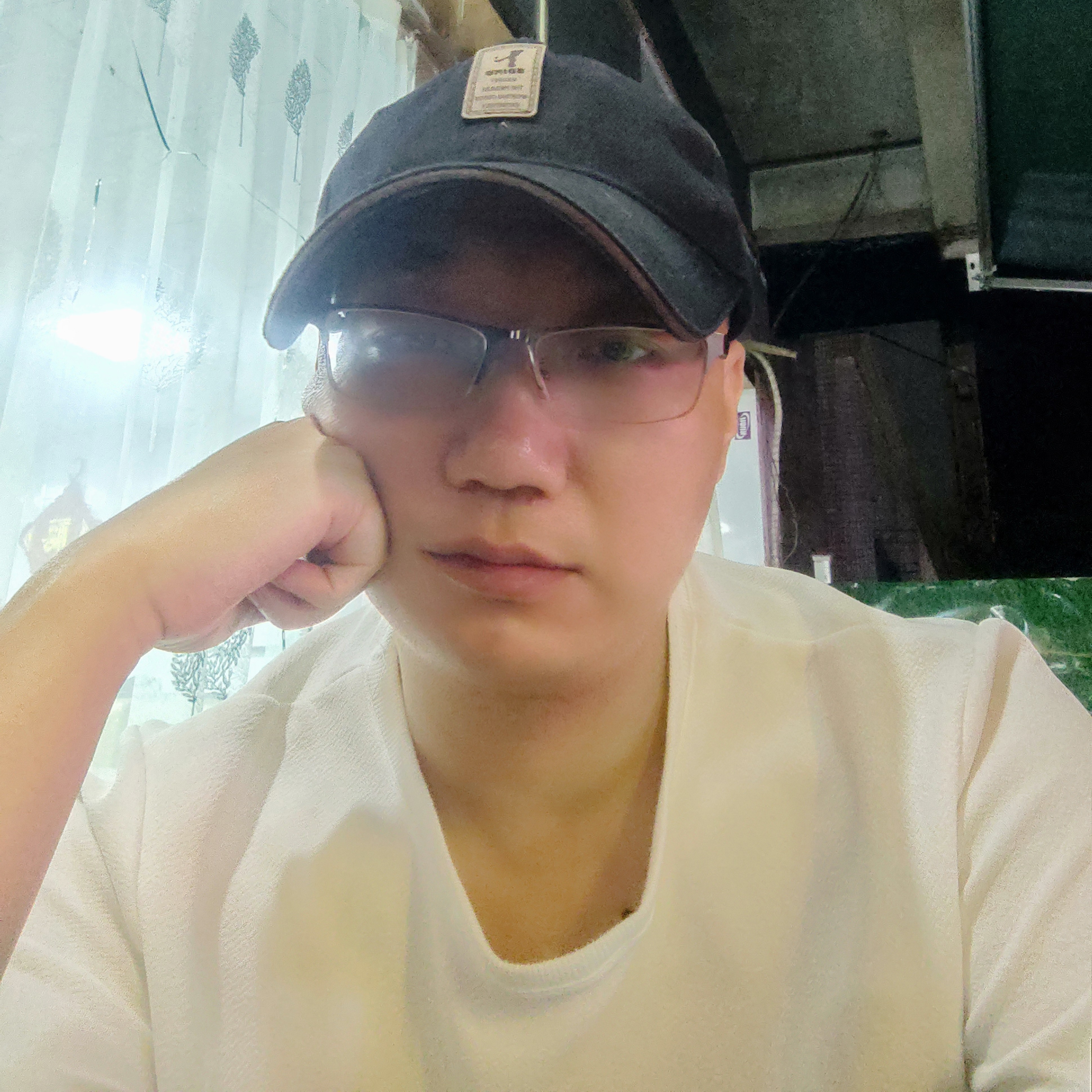 摩羯哼哼的照片