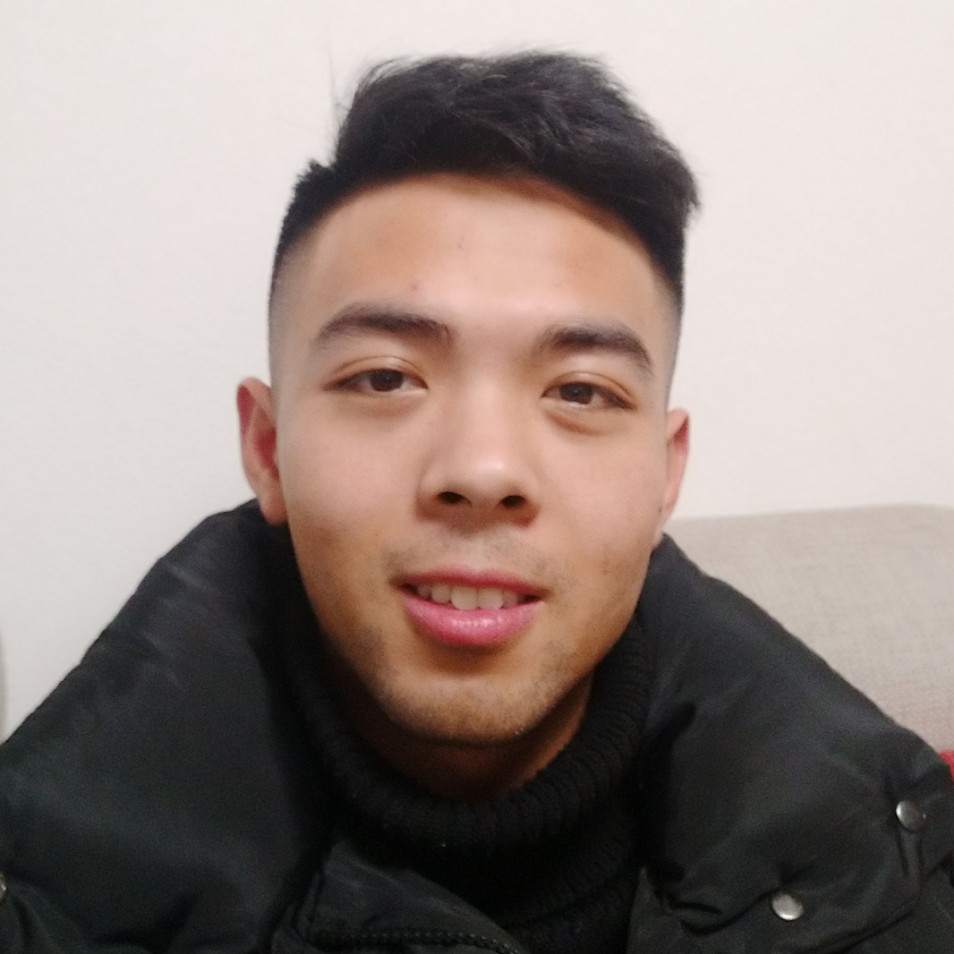 拉长西装的照片