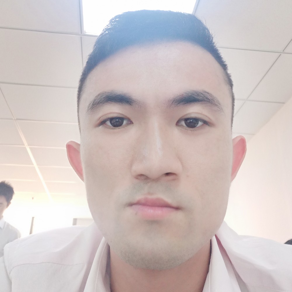 隐形眼睛的照片