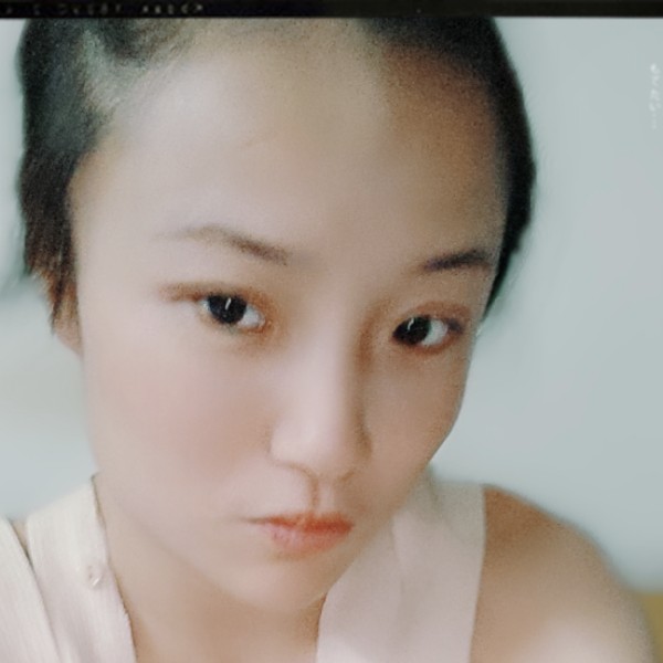 动人浅吻香水的照片