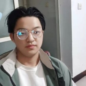 篮球迎碧蓝的照片