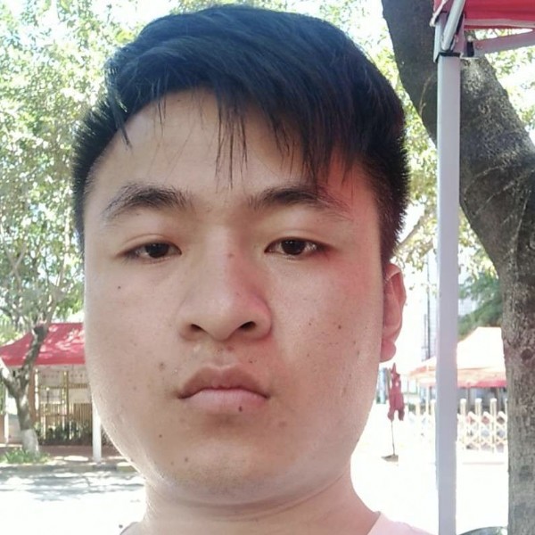 春媱彼年的照片