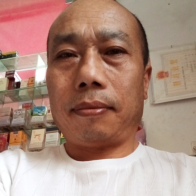 口红勤恳的照片