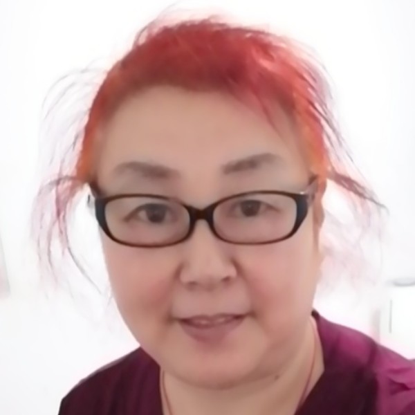热情大方的照片