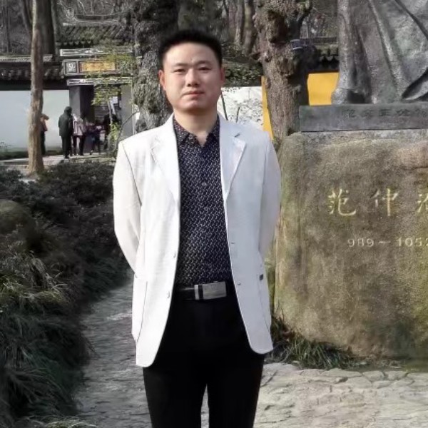 亿家红的照片